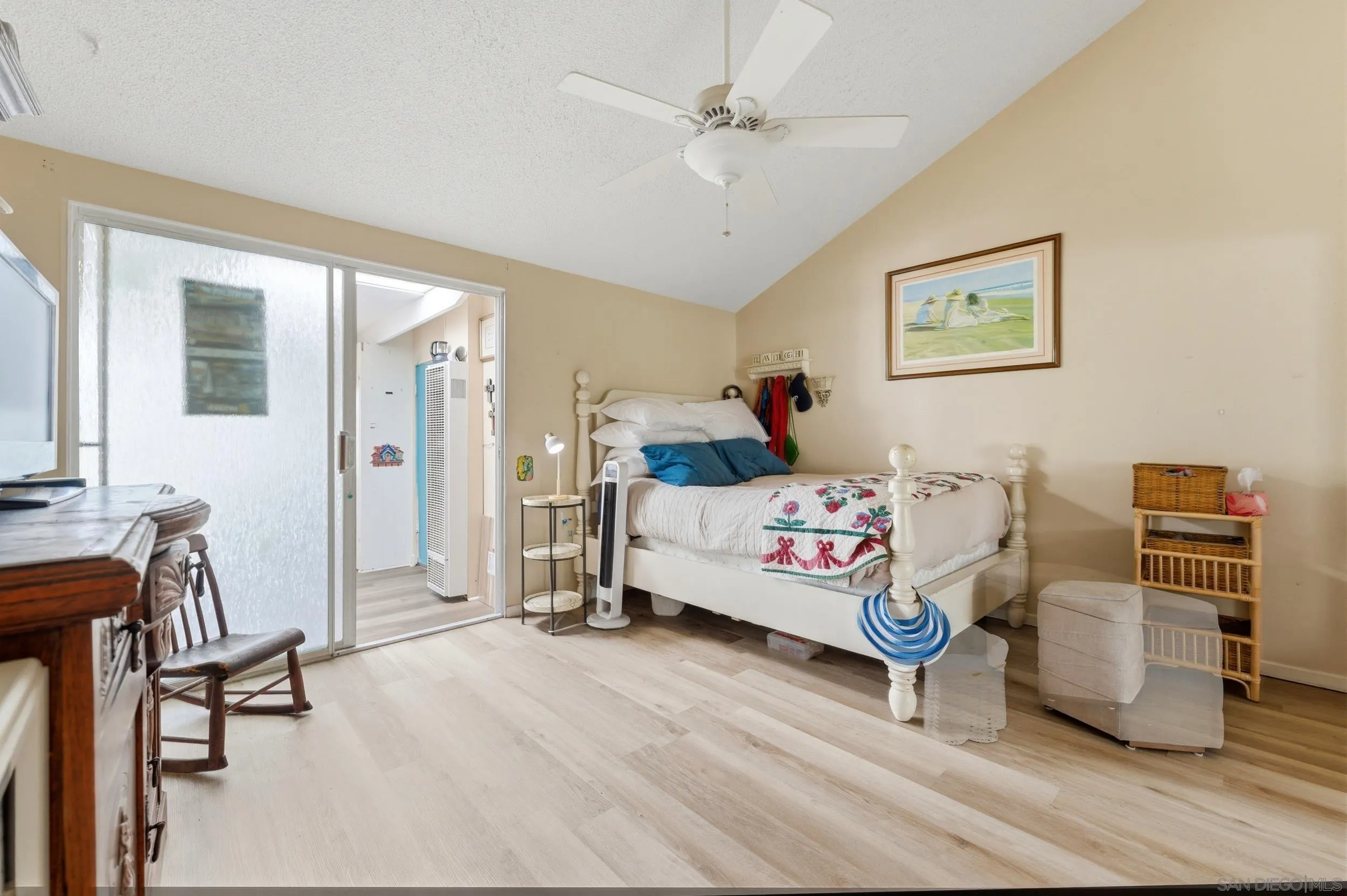 https://cdn.realtyfeed.com/cdn/127/260010420/da737e28473e94b68adb8f1ca7c8ee07.webp