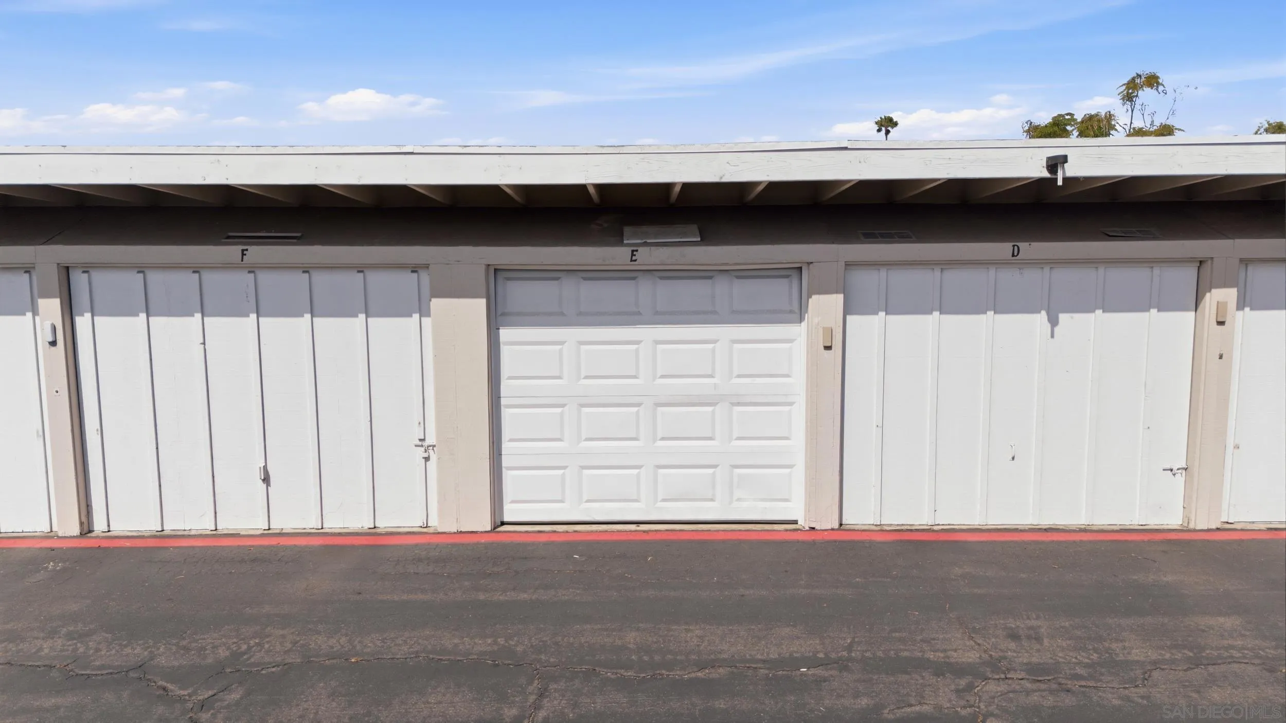 https://cdn.realtyfeed.com/cdn/127/260010420/e1d0297ad517eee4940a78f88e614cef.webp