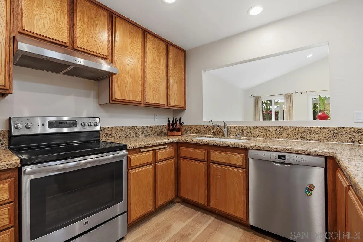 https://cdn.realtyfeed.com/cdn/127/260010424/7dce0465ca0616ef325c351fa3a3564a.webp