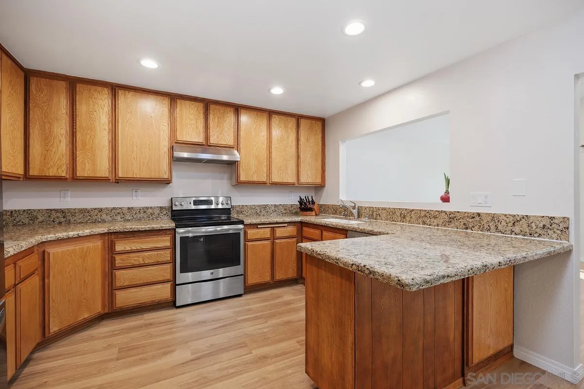 https://cdn.realtyfeed.com/cdn/127/260010424/f59e9deb5643524e0f236261ddd54fc1.webp