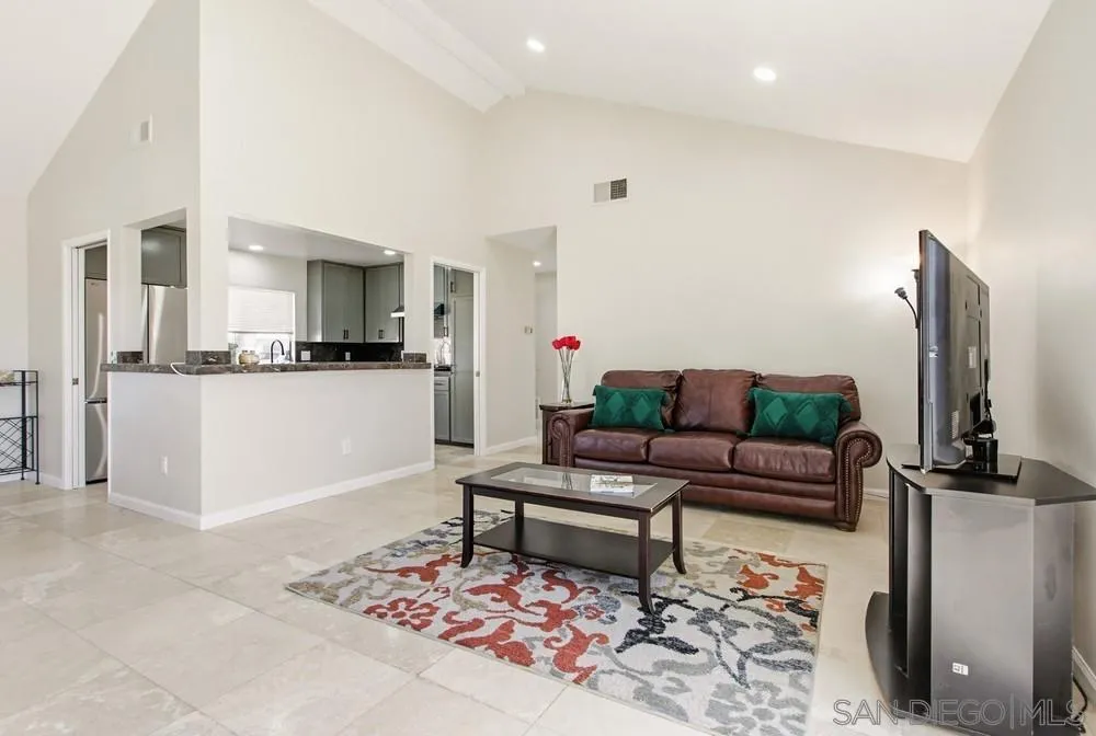 Photo #12: 260010429 Listing: Photo #12