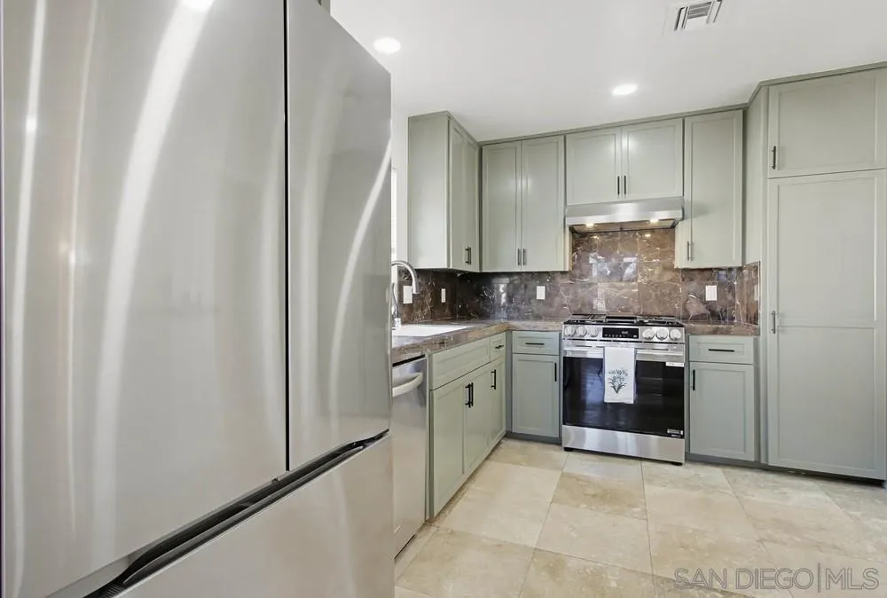 Photo #19: 260010429 Listing: Photo #19