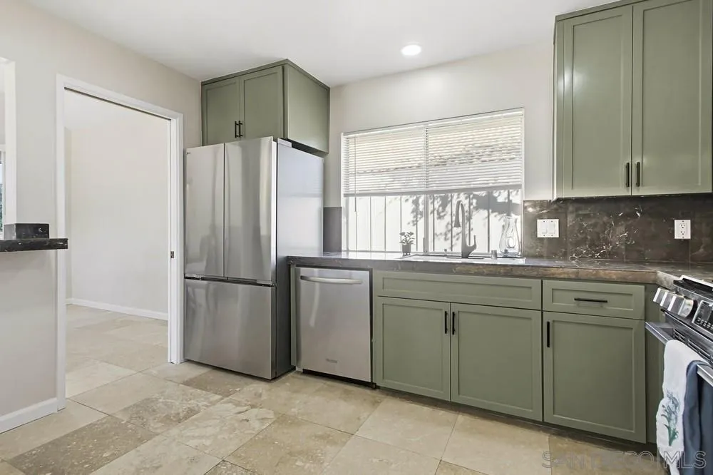 Photo #22: 260010429 Listing: Photo #22
