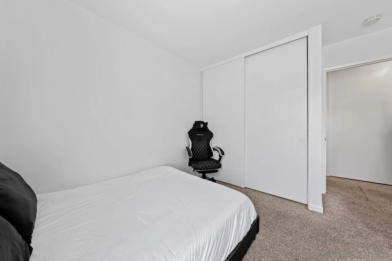 Photo #17: 260010430 Listing: Photo #17