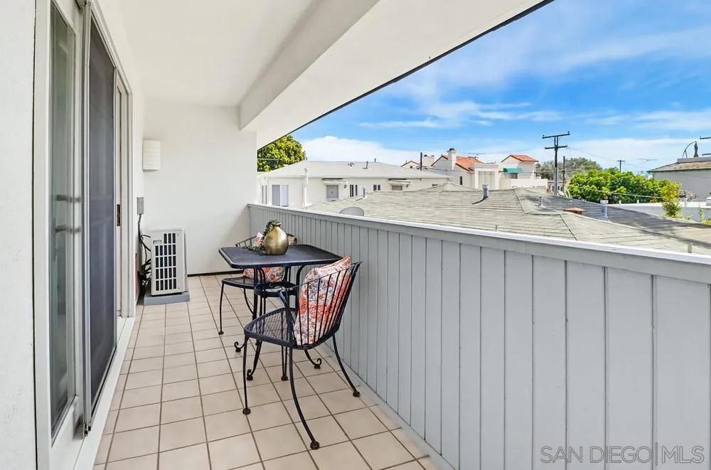 https://cdn.realtyfeed.com/cdn/127/260010434/a6dfeb7530035f34b53a4b831b845d6f.webp