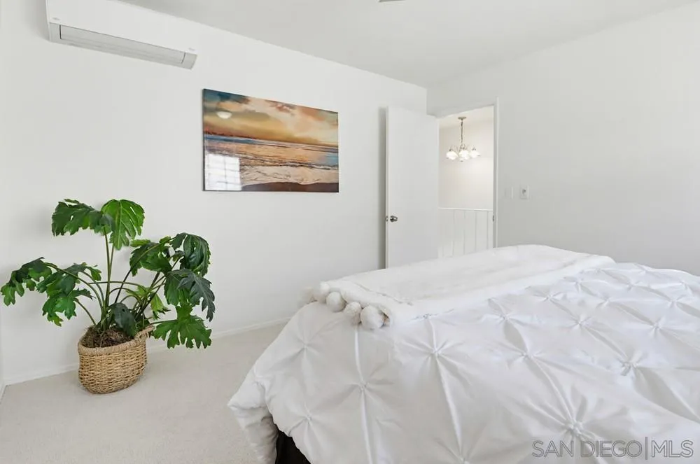 https://cdn.realtyfeed.com/cdn/127/260010434/ffda6cbecb7504b5bc9ab26ce51653fb.webp