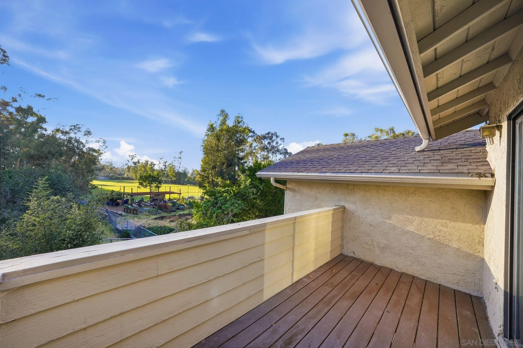 https://cdn.realtyfeed.com/cdn/127/260010435/49b7d7a362ea86ec3fbe91a8f3394504.webp