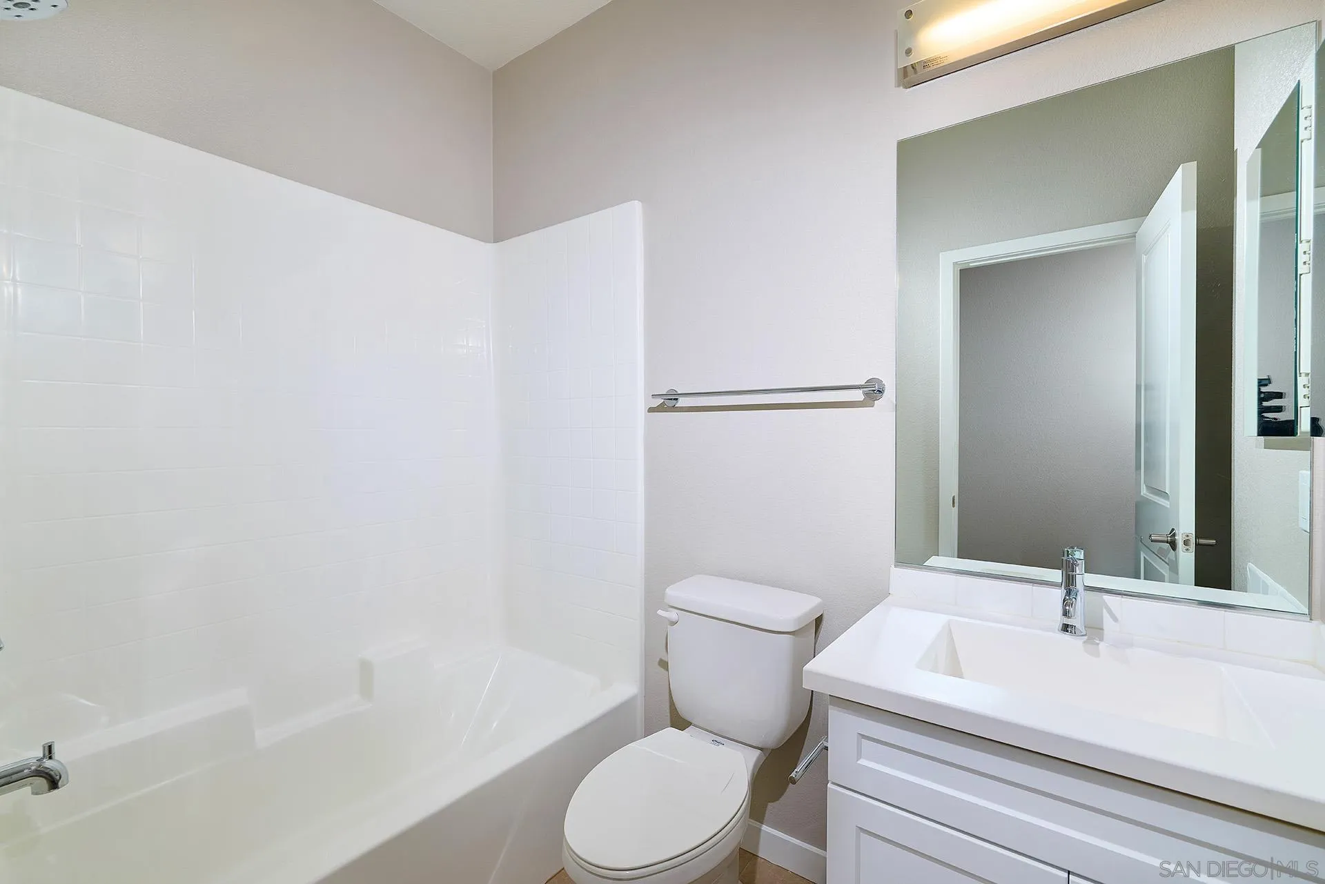 Photo #17: 260010438 Listing: Photo #17