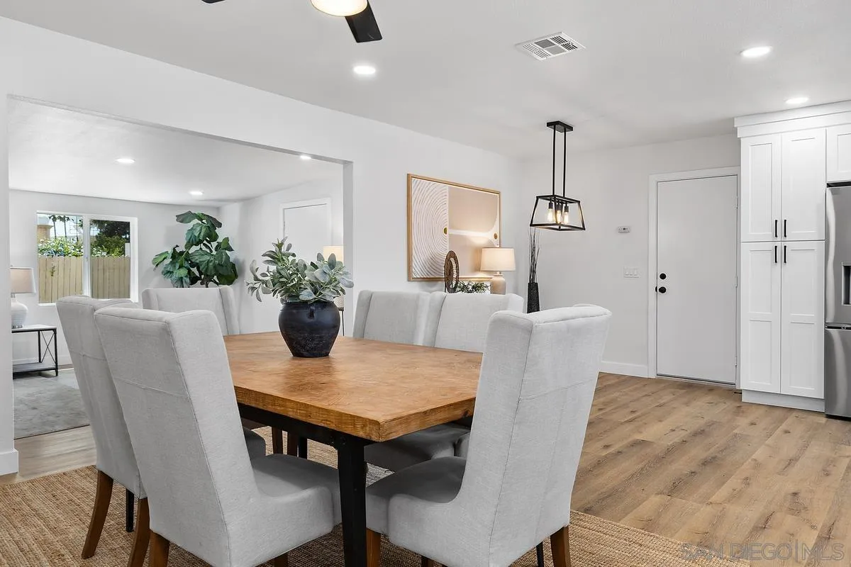 https://cdn.realtyfeed.com/cdn/127/260010443/3a00260117bc94987d5e2cc81359c994.webp