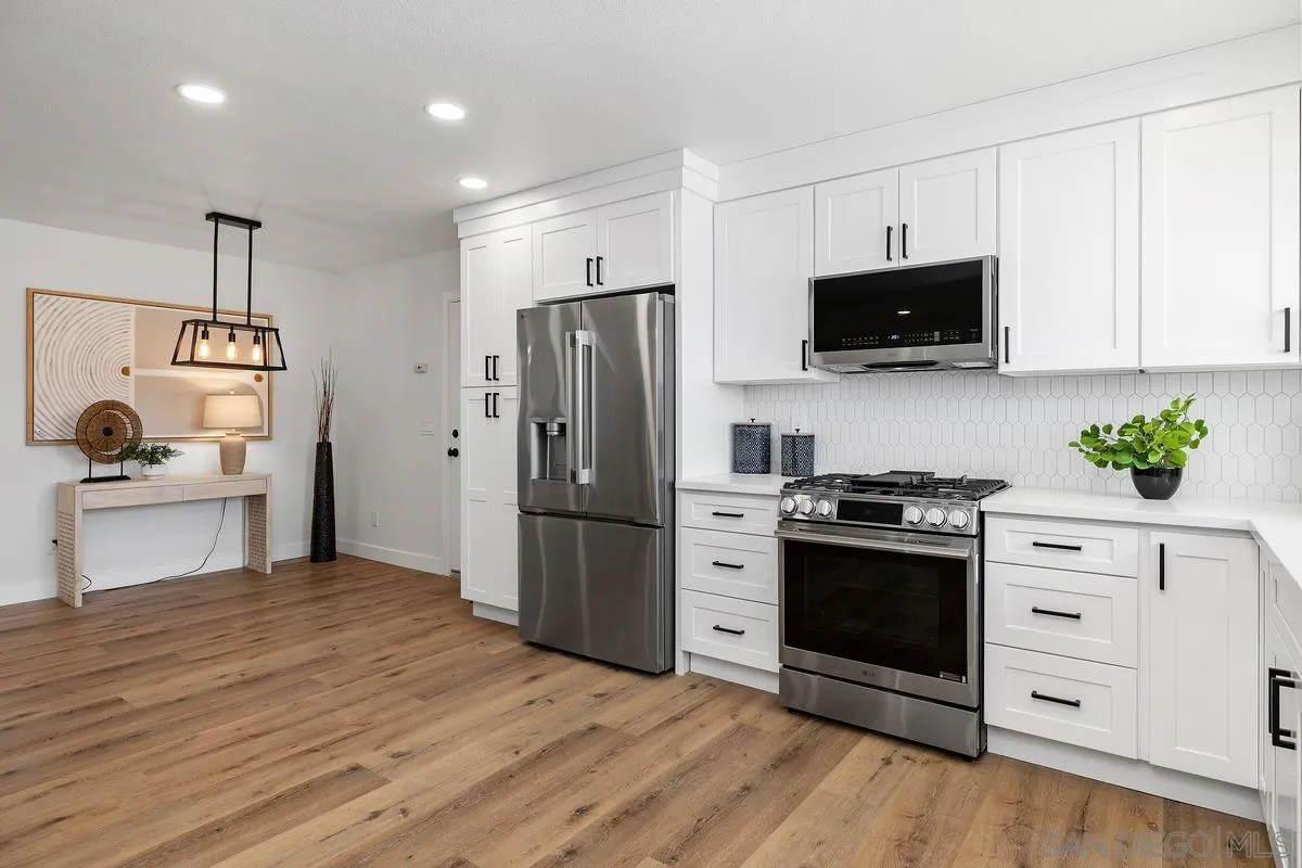 https://cdn.realtyfeed.com/cdn/127/260010443/6fd05a408e5fb2bf3716b816b22c6c0d.webp