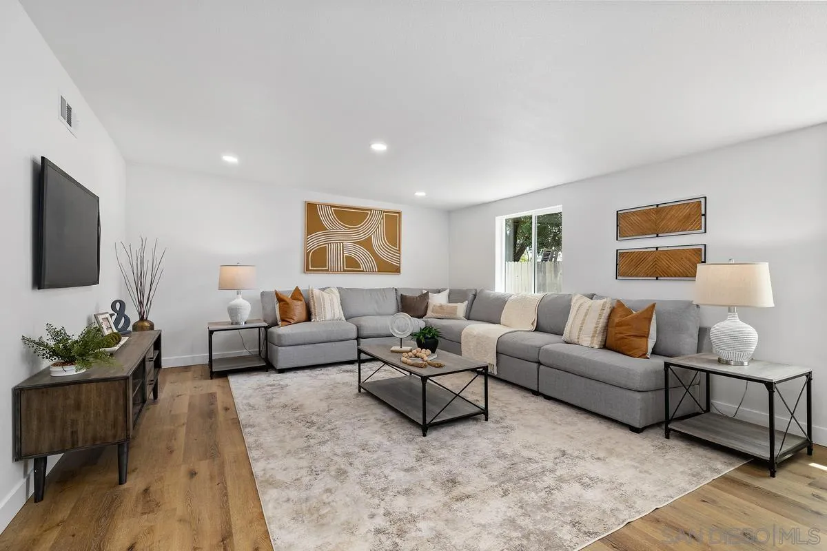 https://cdn.realtyfeed.com/cdn/127/260010443/87289a14e54ac9d71d9efe2dc5d7e2d1.webp