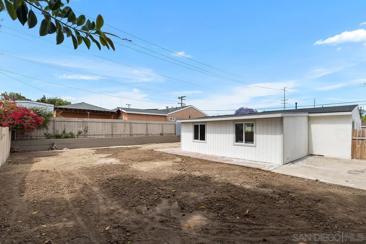 https://cdn.realtyfeed.com/cdn/127/260010443/c0e2a667e1024332f3b5791fb7ed1216.webp