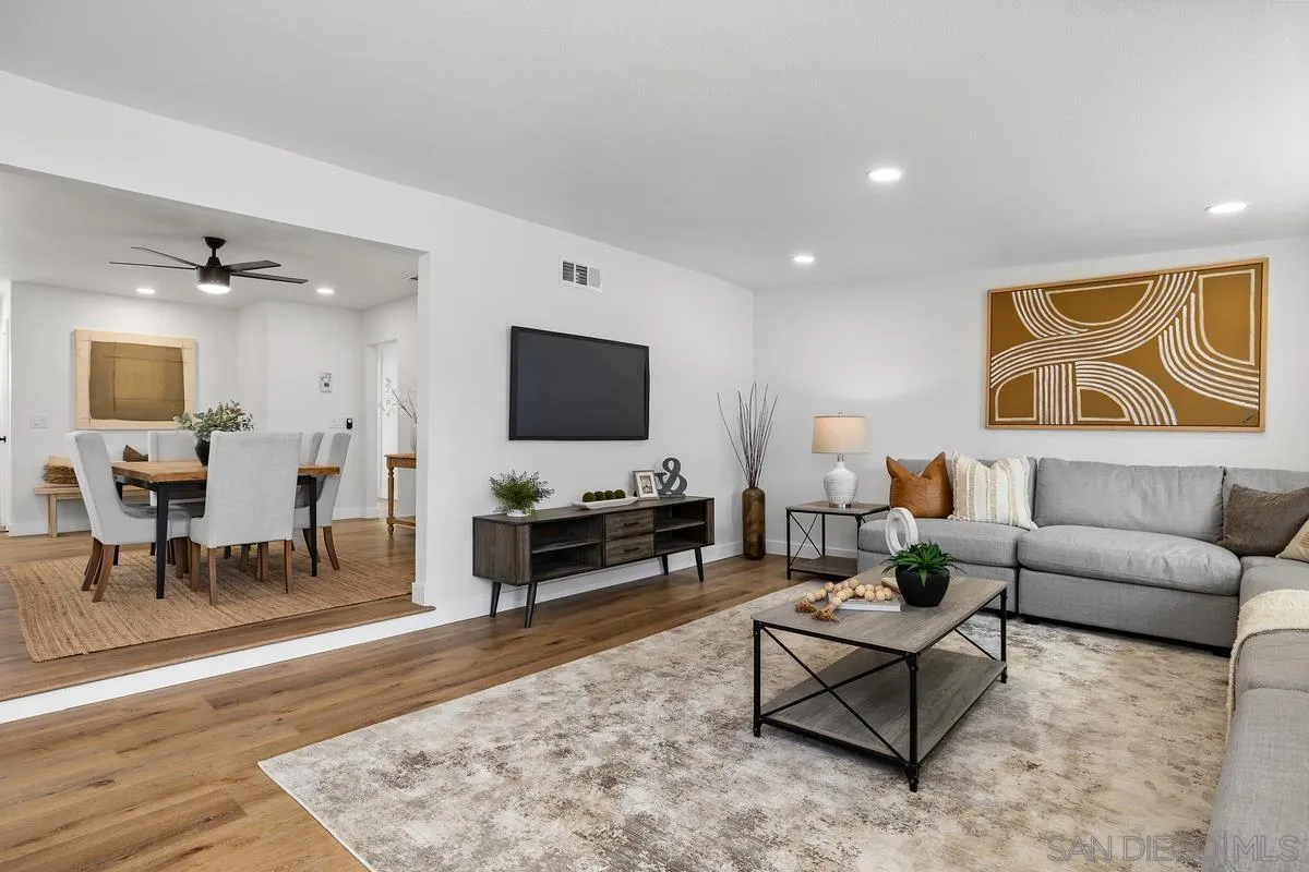 https://cdn.realtyfeed.com/cdn/127/260010443/c54ba6c2890b267beeb496c0bb21d3b7.webp