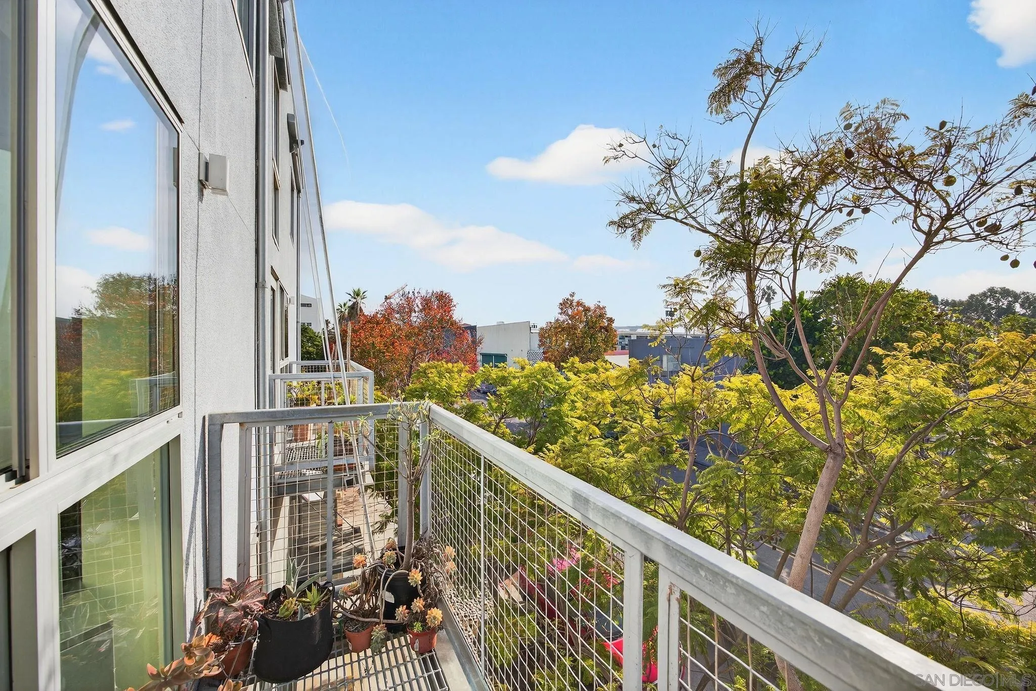 https://cdn.realtyfeed.com/cdn/127/260010445/6b8dee1aea2a046fab0a00af0778ab8e.webp