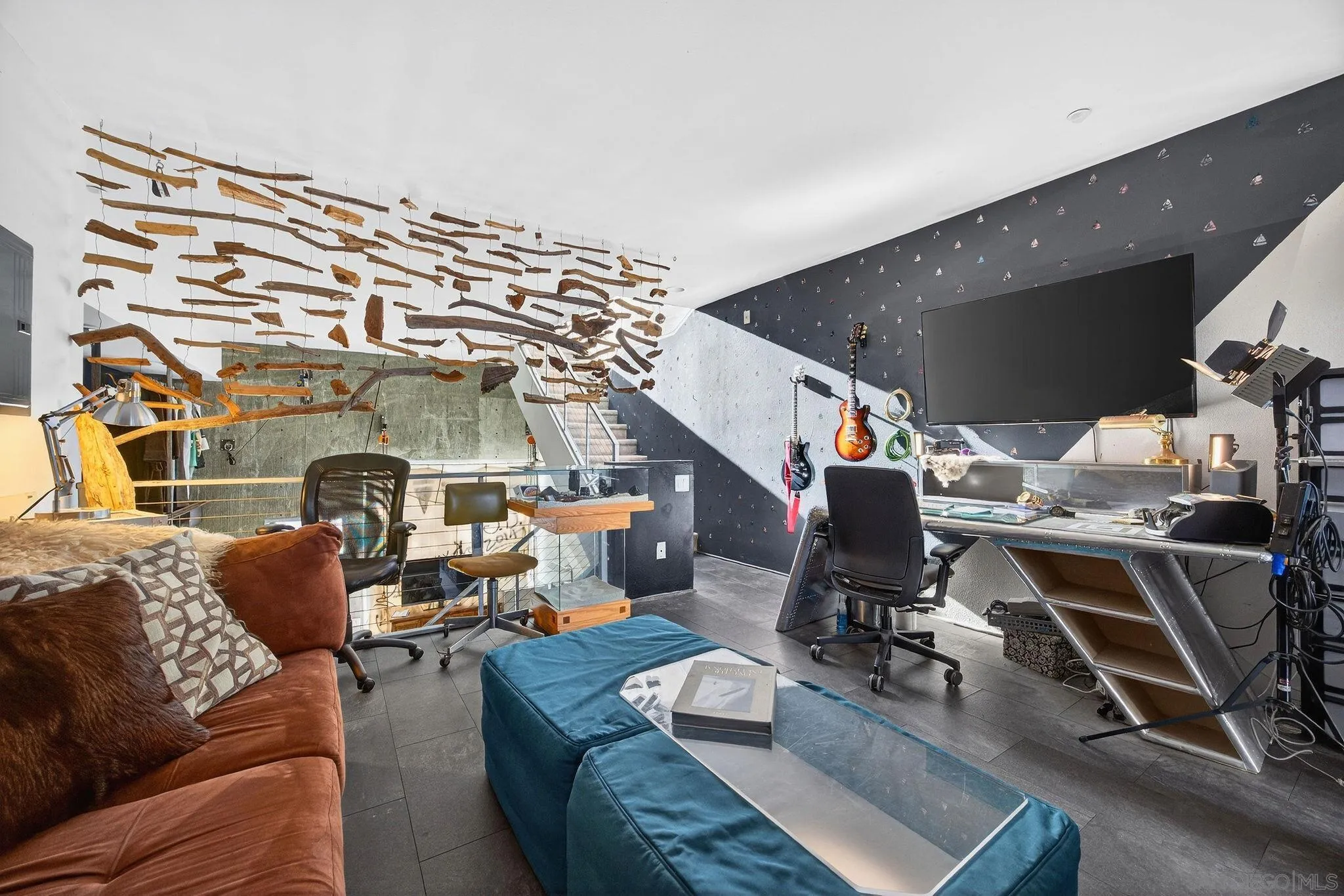 https://cdn.realtyfeed.com/cdn/127/260010445/ace5a422b3e08686f931601ad0df1417.webp