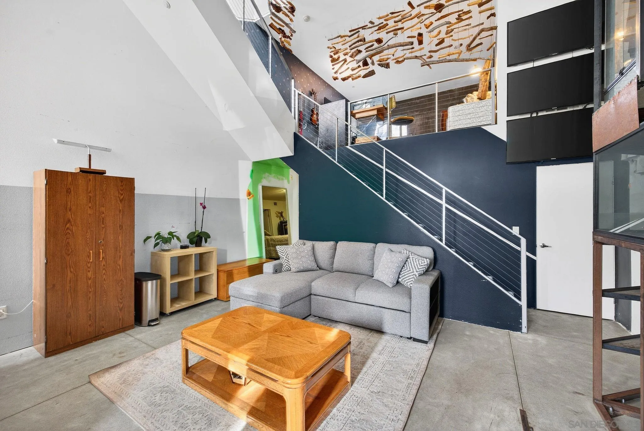 https://cdn.realtyfeed.com/cdn/127/260010445/bade746d8472e602cd4eb00c335d252c.webp
