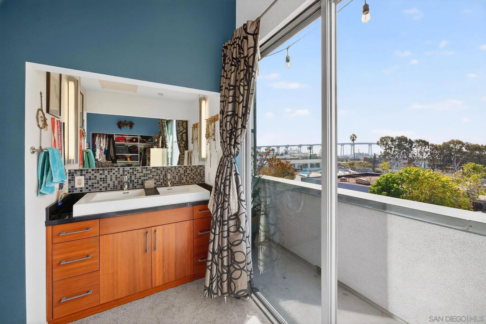 https://cdn.realtyfeed.com/cdn/127/260010445/d3228a15fd378d79f34479f8f3b1a008.webp