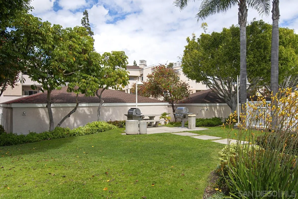 https://cdn.realtyfeed.com/cdn/127/260010446/0e33f73c4f1e75f2b318b0b4e6a9f393.webp