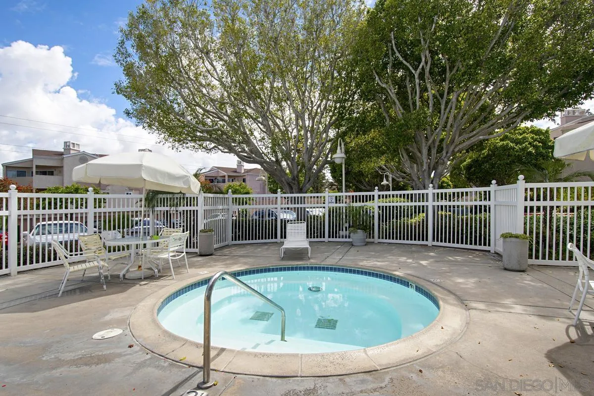 https://cdn.realtyfeed.com/cdn/127/260010446/2e1f4874950aed92048b92b4353cc77d.webp