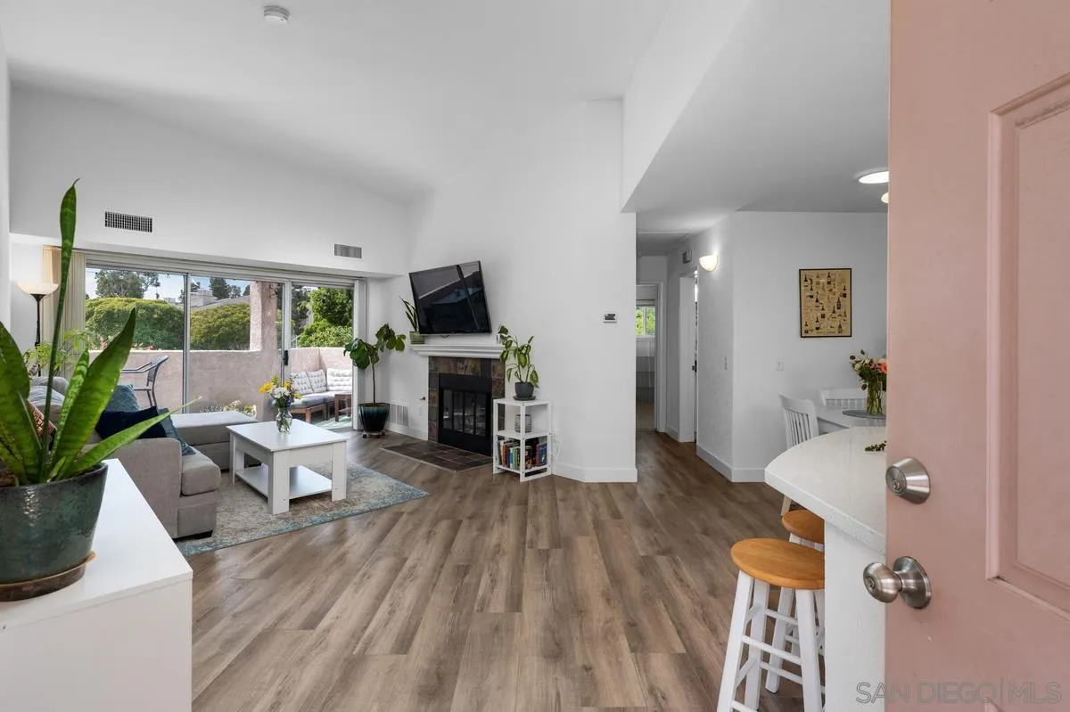 https://cdn.realtyfeed.com/cdn/127/260010446/9785a4f6f3d7e9922f5c187725427ce4.webp