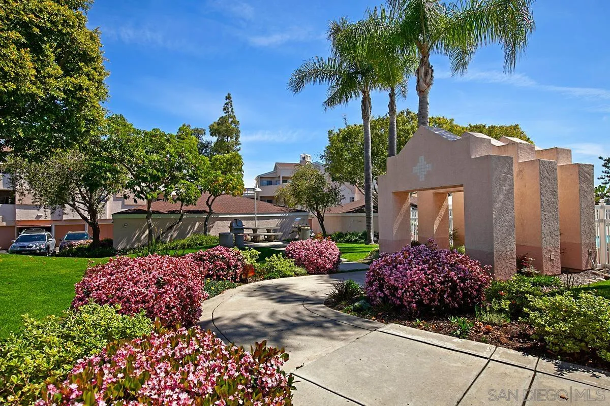 https://cdn.realtyfeed.com/cdn/127/260010446/ae99f98aa8131d426f4621a112a31072.webp