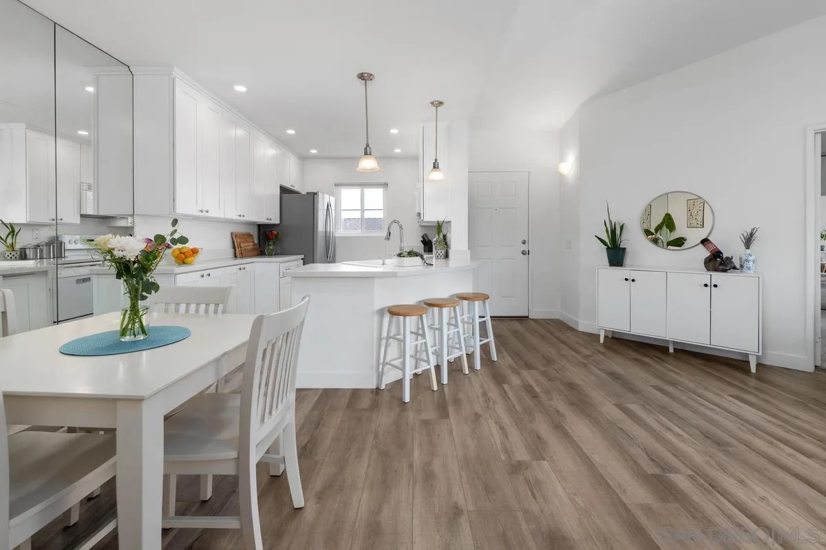 https://cdn.realtyfeed.com/cdn/127/260010446/b26bf516c1e6c11e0789e6e774f02b72.webp