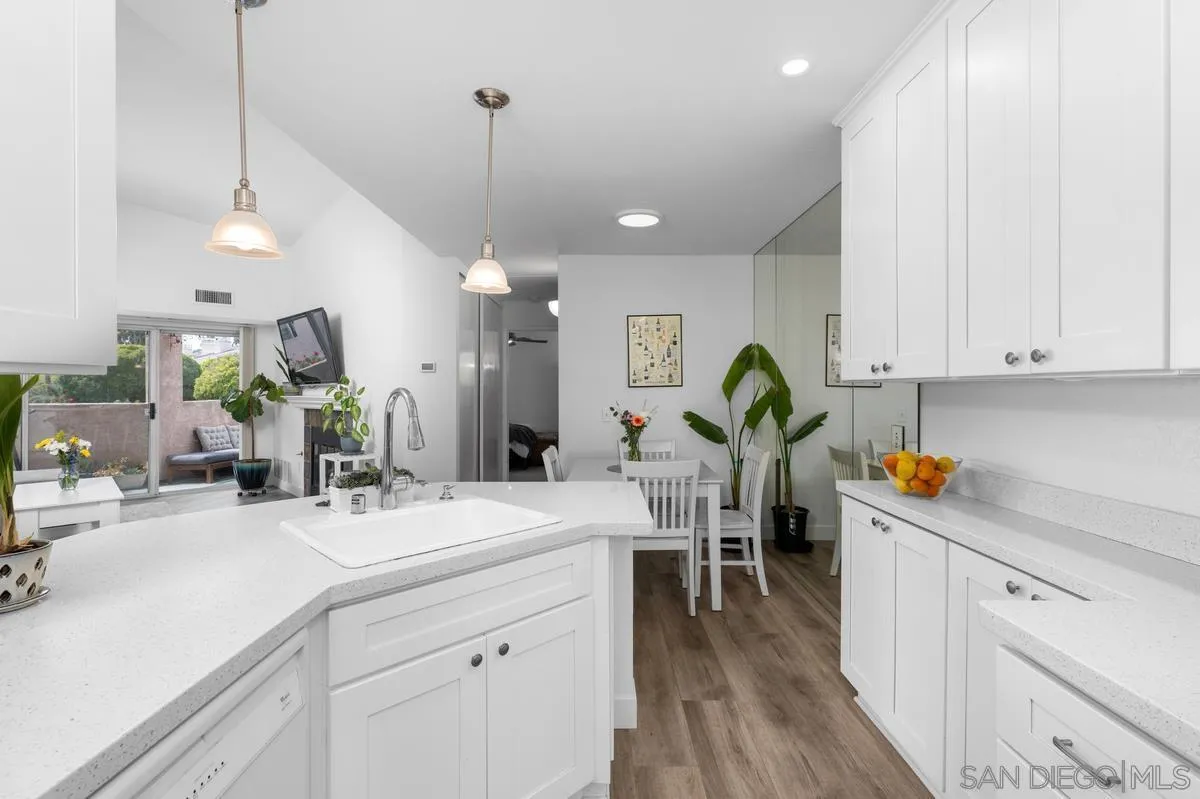 https://cdn.realtyfeed.com/cdn/127/260010446/c9303a7cb86c6c7602a228baa9152ded.webp