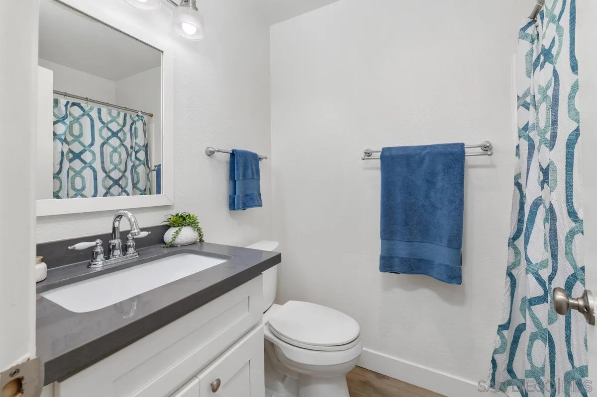 https://cdn.realtyfeed.com/cdn/127/260010446/f2aaeefd7764f2d02791ad434d7f6584.webp