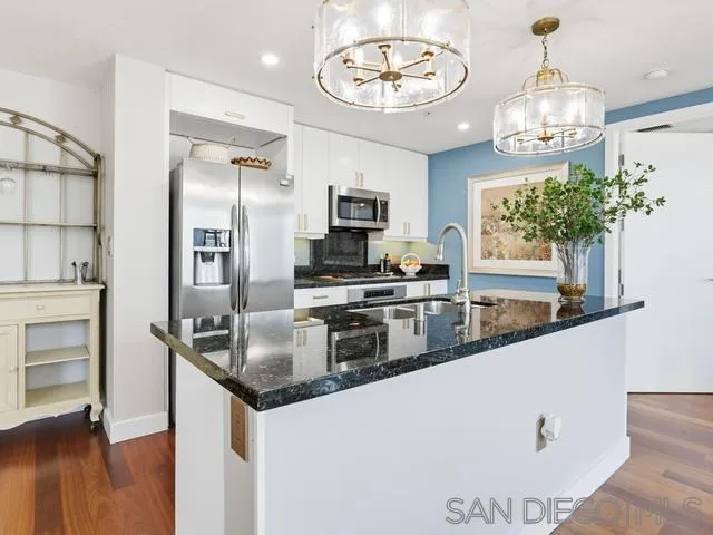 https://cdn.realtyfeed.com/cdn/127/260010447/d12ea56102f93dcf32884f9274456c42.webp