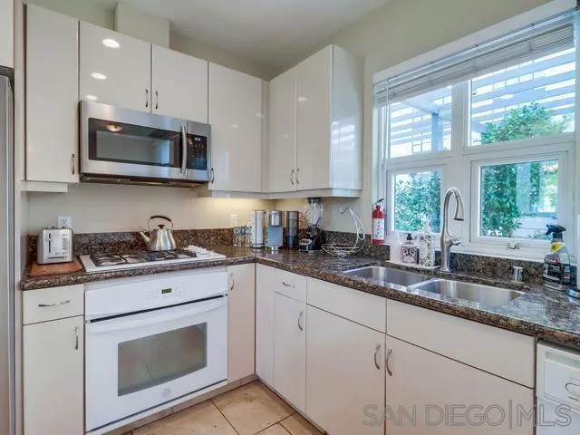 Photo #18: 260010449 Listing: Photo #18