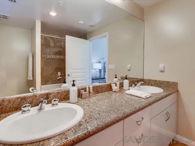 Photo #36: 260010449 Listing: Photo #36