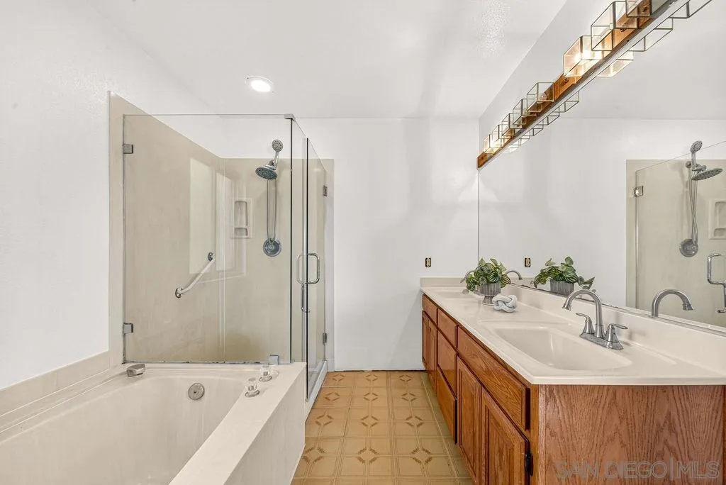 https://cdn.realtyfeed.com/cdn/127/260010457/4337153f42c49b5ff57f9d9e9fc53824.webp