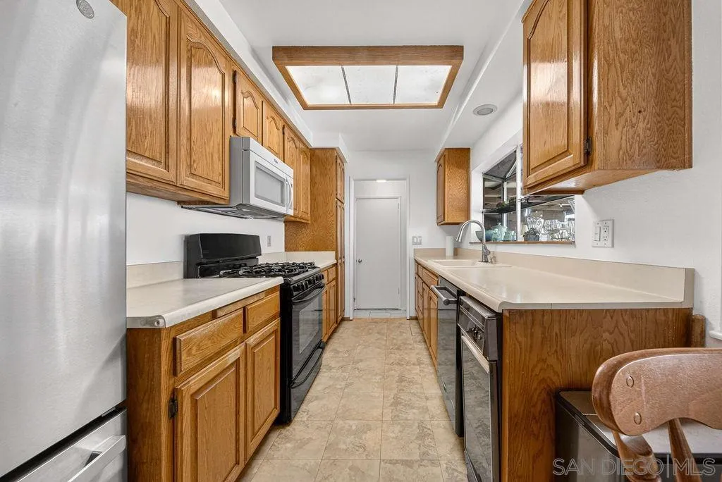 https://cdn.realtyfeed.com/cdn/127/260010457/bb7767e80f226be62625f57fe6fdf25c.webp