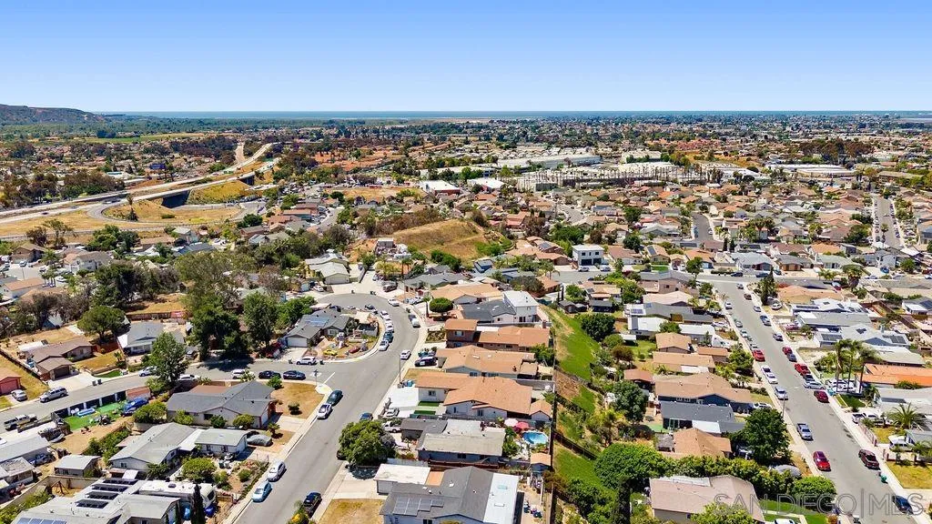 https://cdn.realtyfeed.com/cdn/127/260010457/d5fd84d01f1c473228c836e694db9200.webp