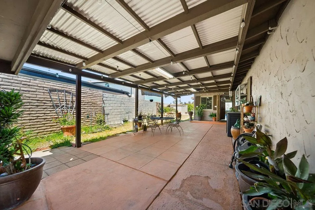 https://cdn.realtyfeed.com/cdn/127/260010457/f863f20e7bdb61c04e5bfd3f14b86eb8.webp