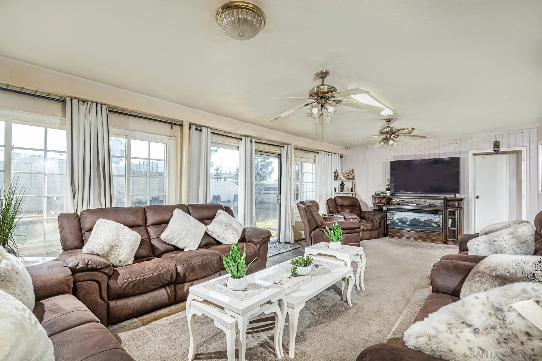 https://cdn.realtyfeed.com/cdn/127/260010458/05dbff34ef8e49e151aee42102f9956c.webp