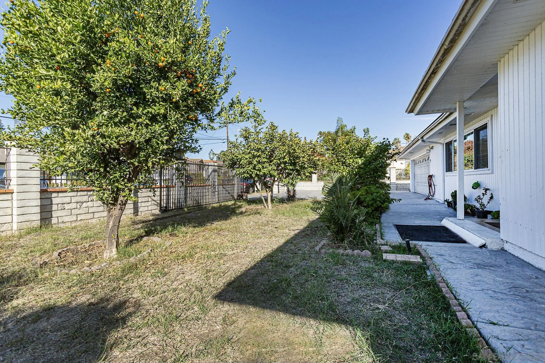 https://cdn.realtyfeed.com/cdn/127/260010458/431e0d2ac380015cdfdcdeb9a776d839.webp