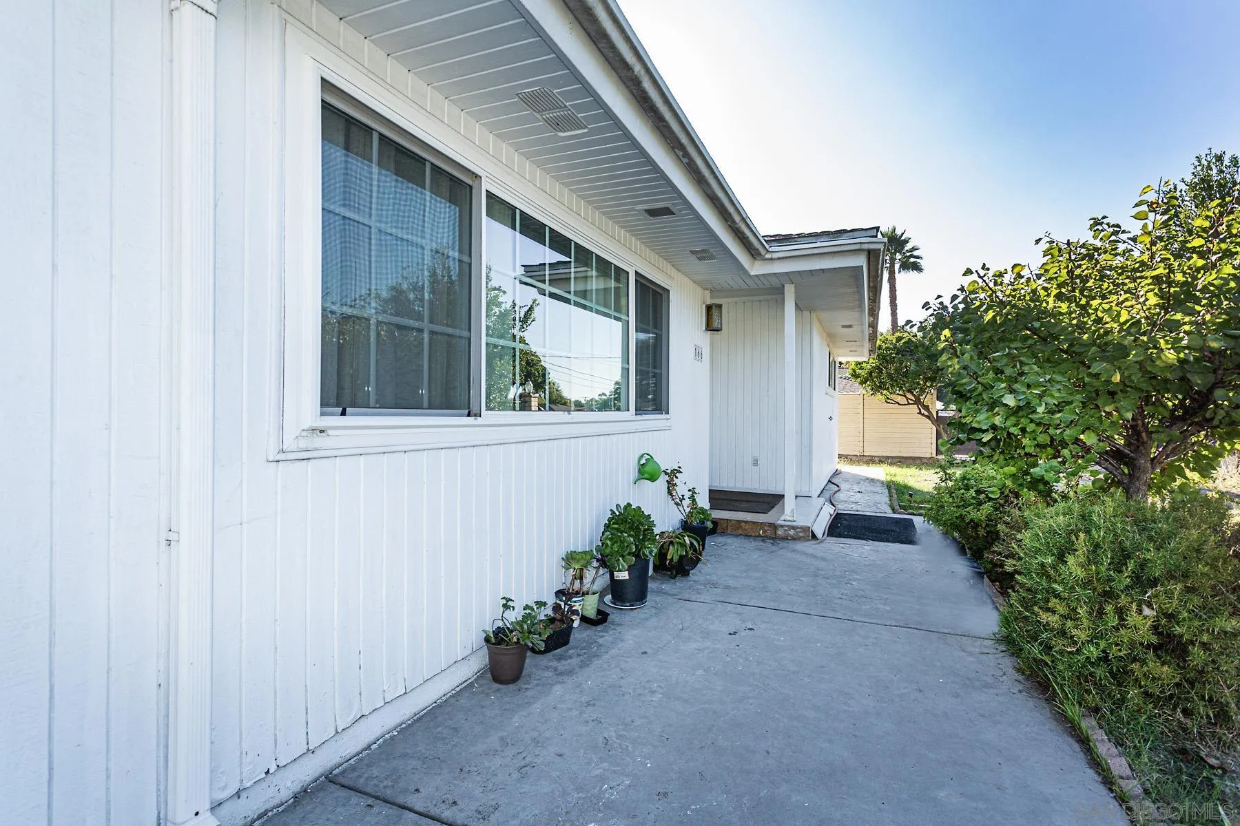 https://cdn.realtyfeed.com/cdn/127/260010458/bc3b1352725465a71fc9c76b140ba42d.webp