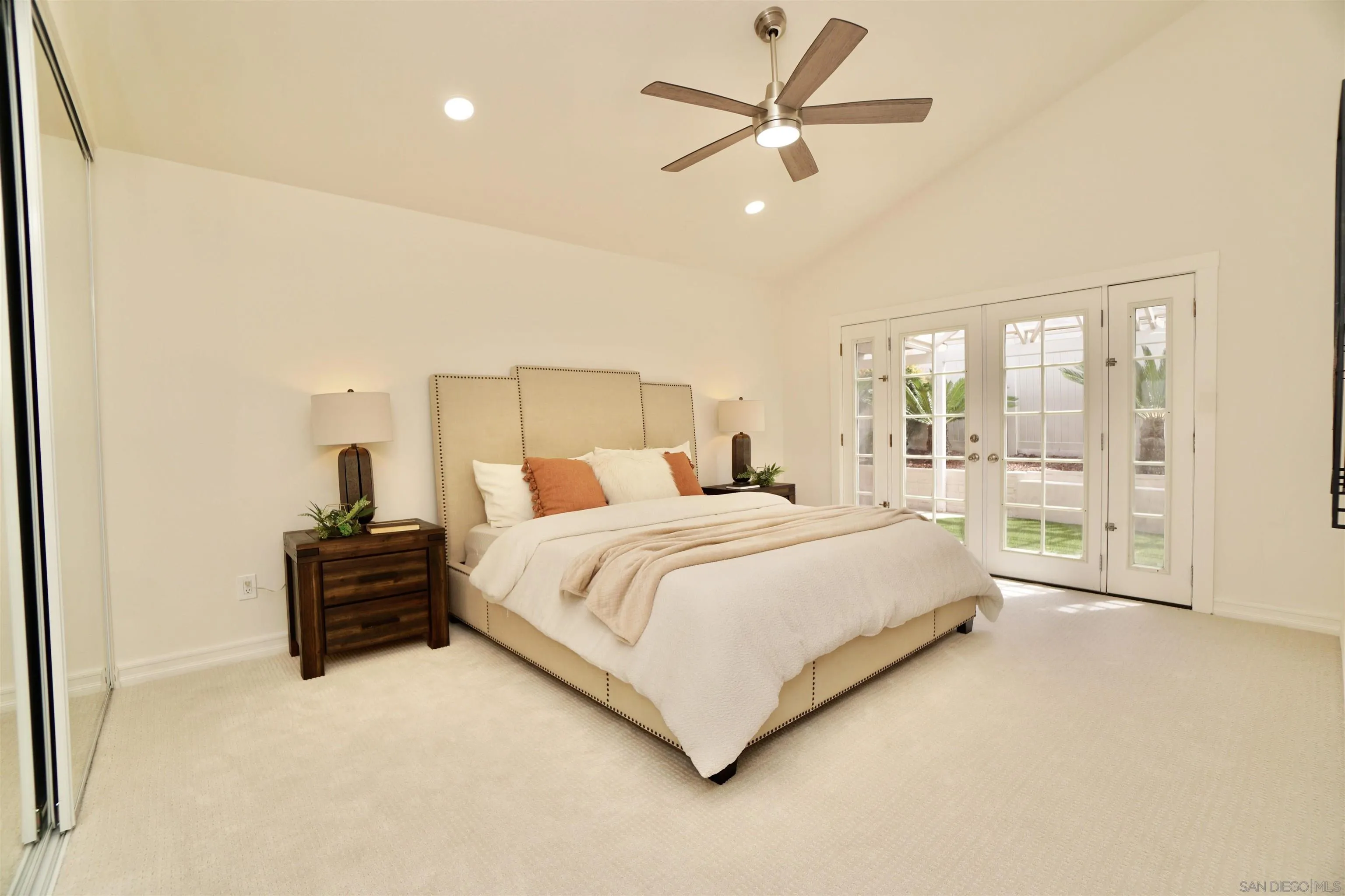 https://cdn.realtyfeed.com/cdn/127/260010459/5d6cb71aedbd47dad4b6af25facaf311.webp
