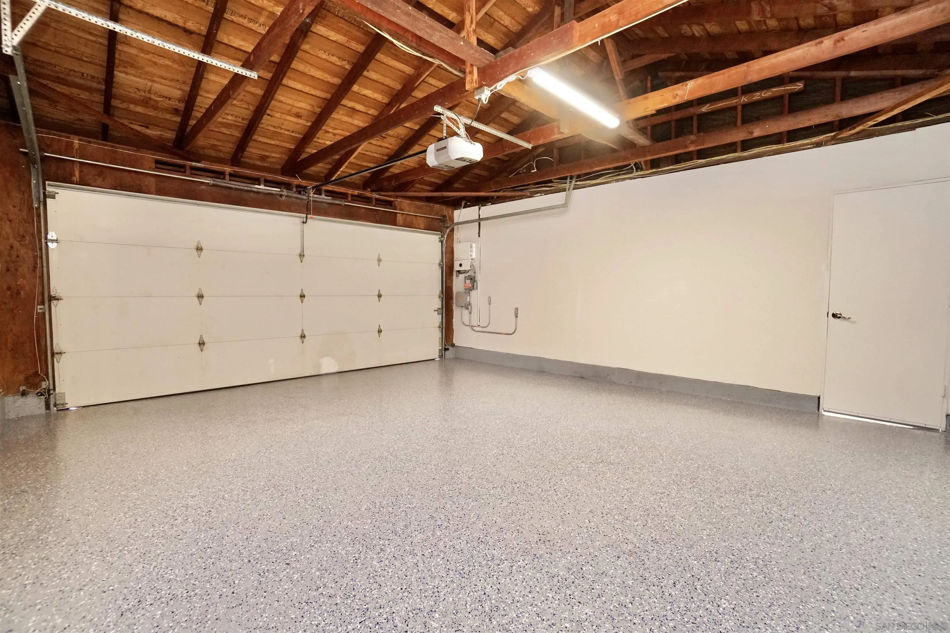 https://cdn.realtyfeed.com/cdn/127/260010459/66538febd1acd50bda17eab89cfb6724.webp