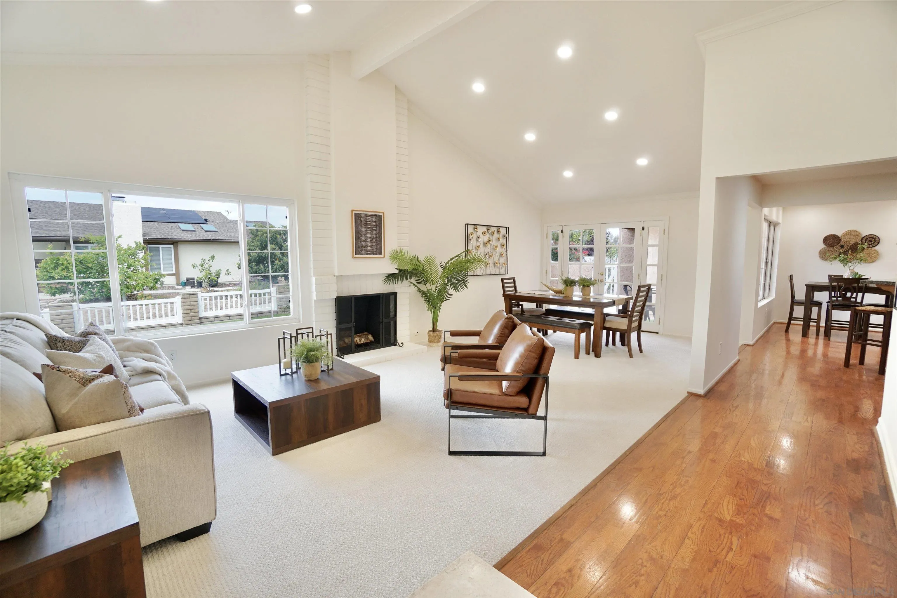 https://cdn.realtyfeed.com/cdn/127/260010459/7fa8487e9b298fa9ad768bb688ecb757.webp
