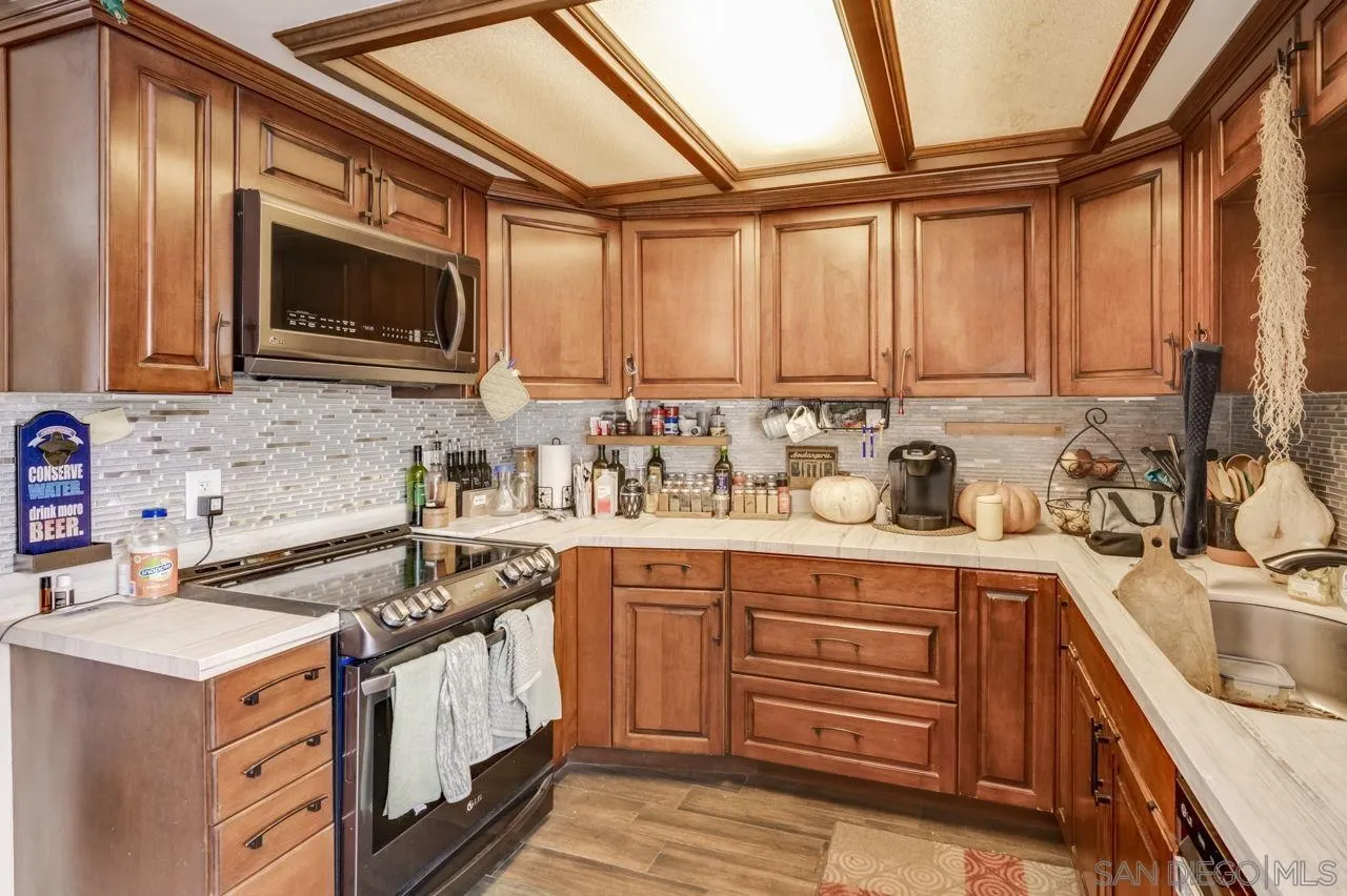 https://cdn.realtyfeed.com/cdn/127/260010460/8411a2d97bd557b09d29f9fd2a7c2f72.webp