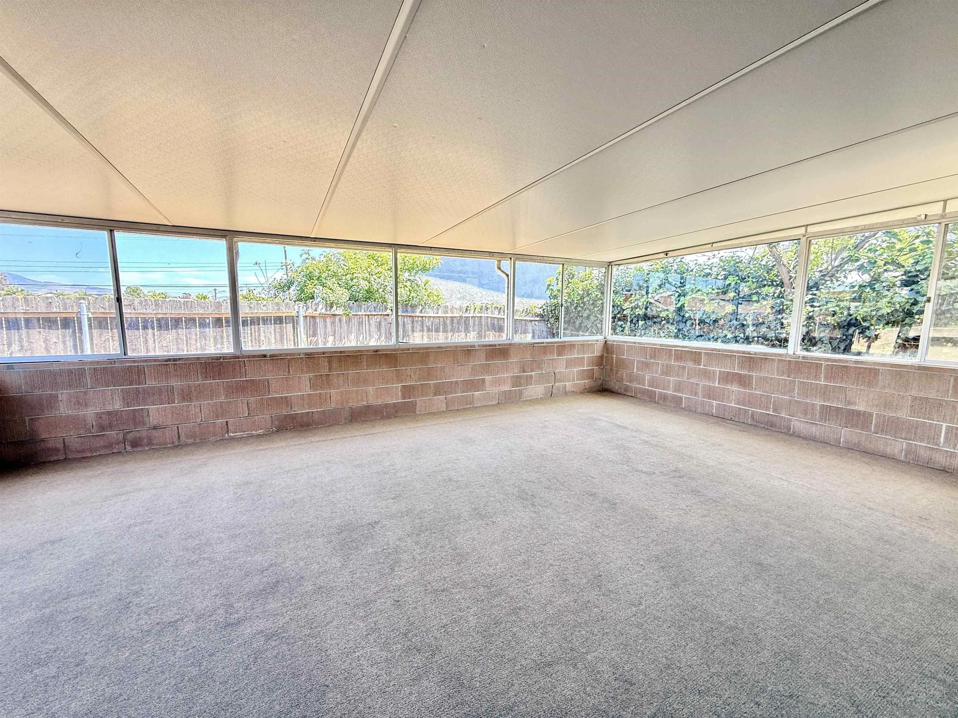 https://cdn.realtyfeed.com/cdn/127/260010461/401d458ac59f254a96fdae9e38d2d2bb.webp