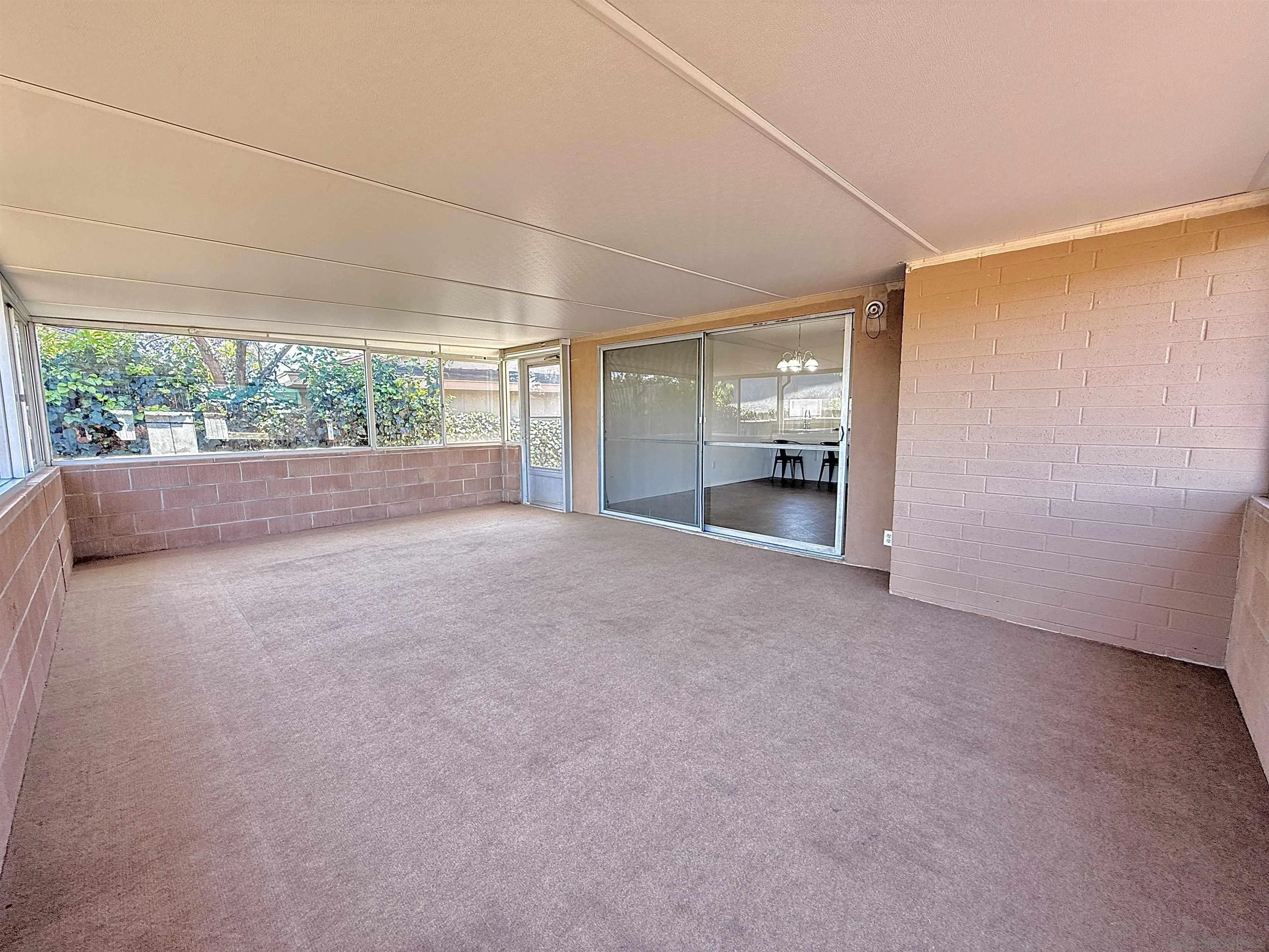 https://cdn.realtyfeed.com/cdn/127/260010461/5d08180d9bc91cee7b96578bb3f68177.webp