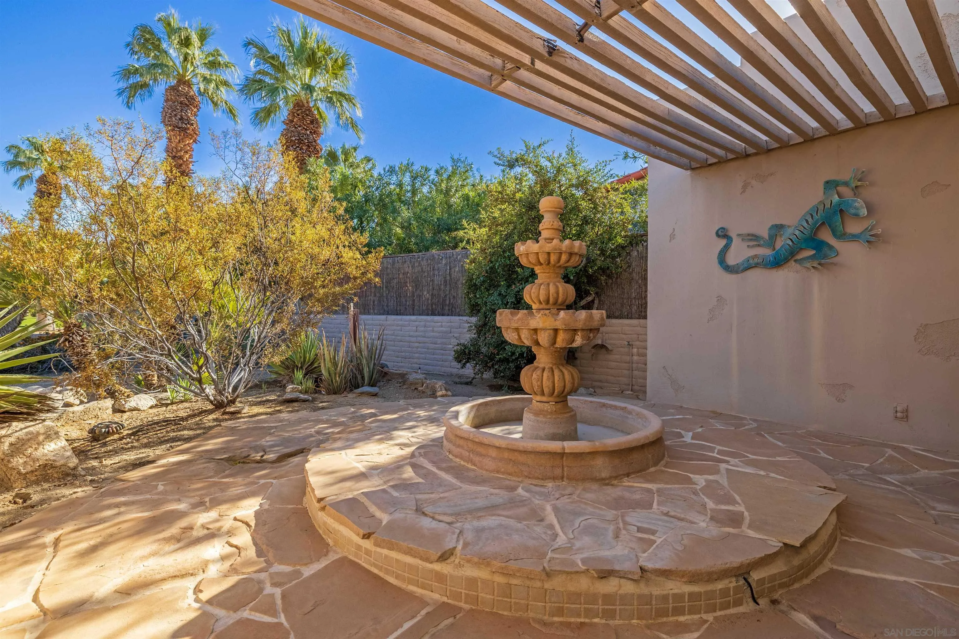 https://cdn.realtyfeed.com/cdn/127/260010468/5466055767a9ad8e0a47c93a68d228ba.webp