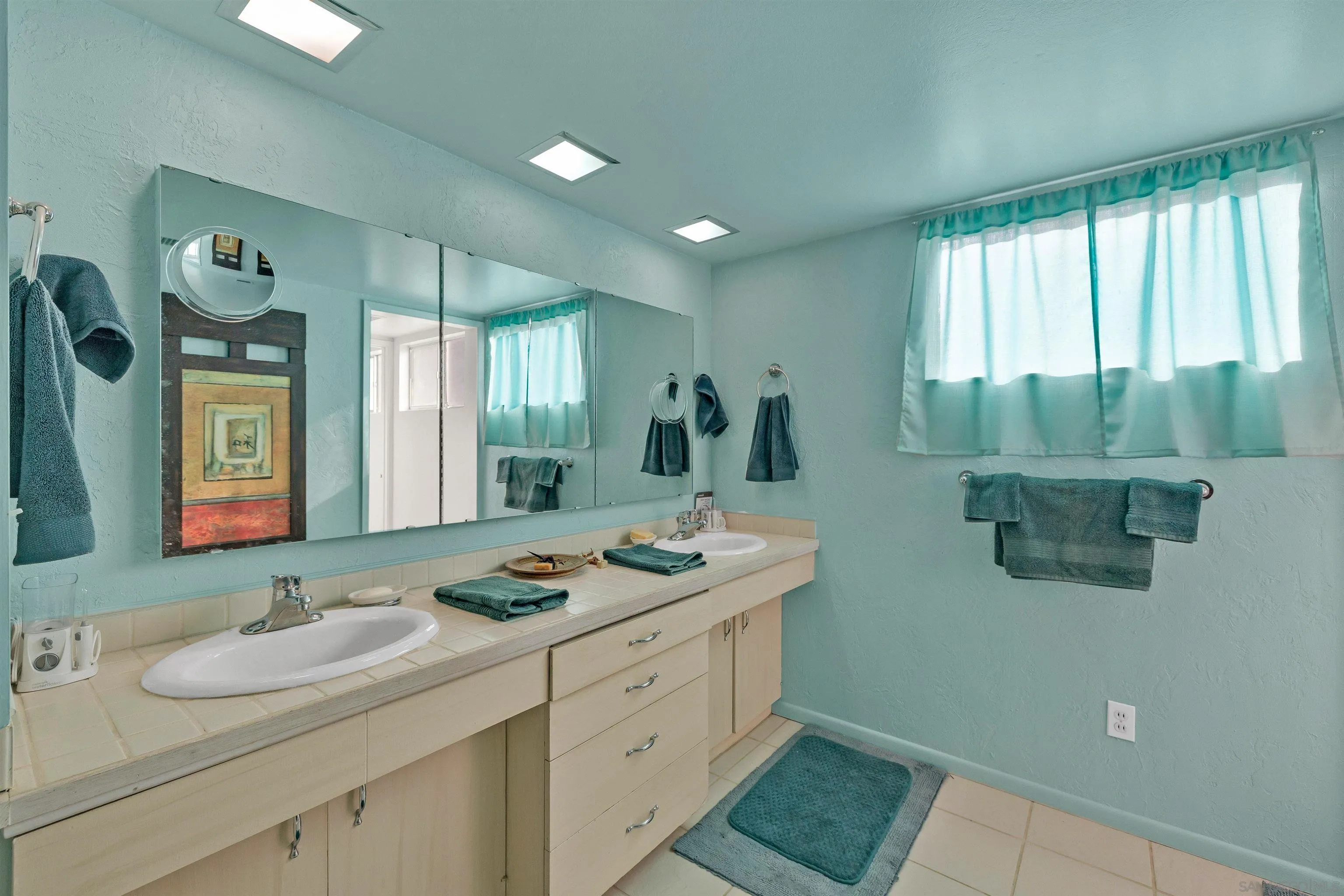https://cdn.realtyfeed.com/cdn/127/260010468/5c8493ffe2d3c5849e70b814ae64bdf1.webp
