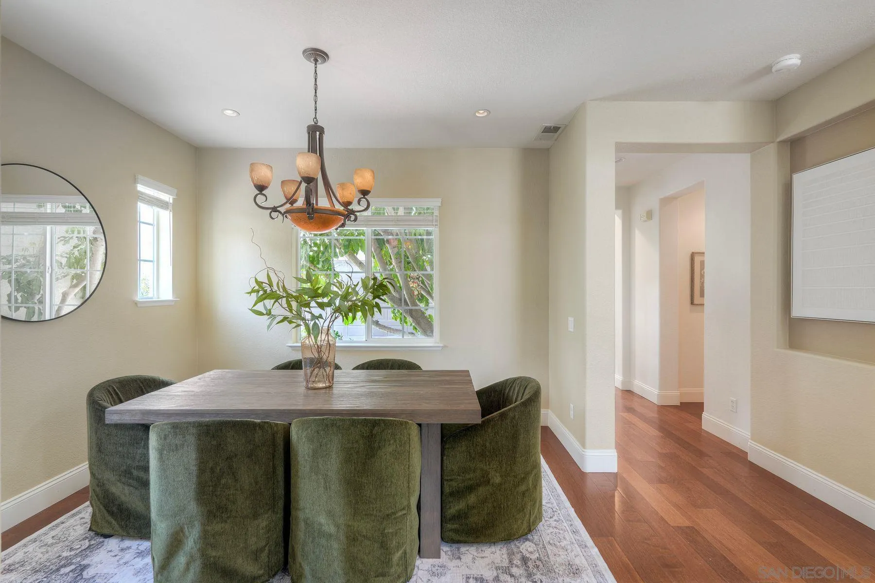 https://cdn.realtyfeed.com/cdn/127/260010470/3ae41b35fcf59cb4d24511bca8547b54.webp