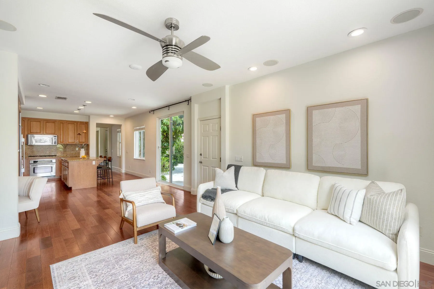 https://cdn.realtyfeed.com/cdn/127/260010470/4717cba3954b1cb26827f7c08861addd.webp