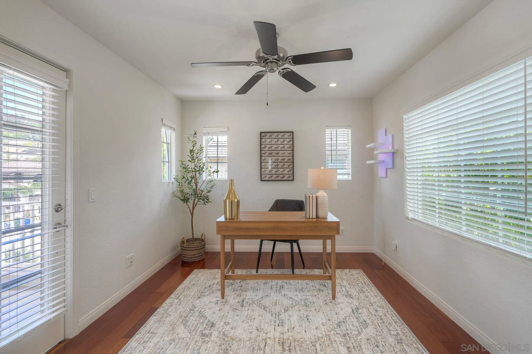 https://cdn.realtyfeed.com/cdn/127/260010470/57d1e6e2334e6a4810d747ffda0c9449.webp