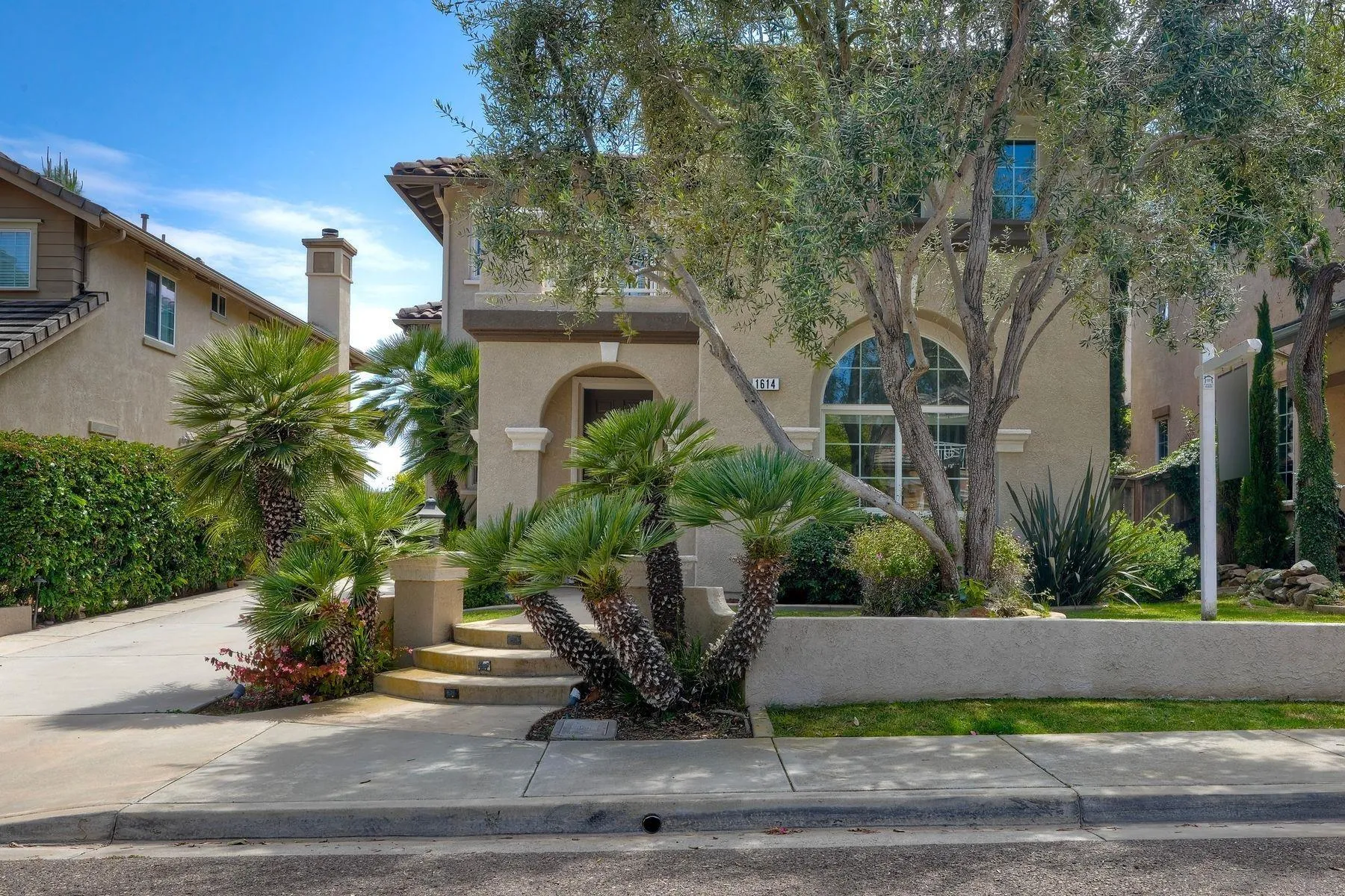 https://cdn.realtyfeed.com/cdn/127/260010470/641b22460959da830b660a52c4758529.webp